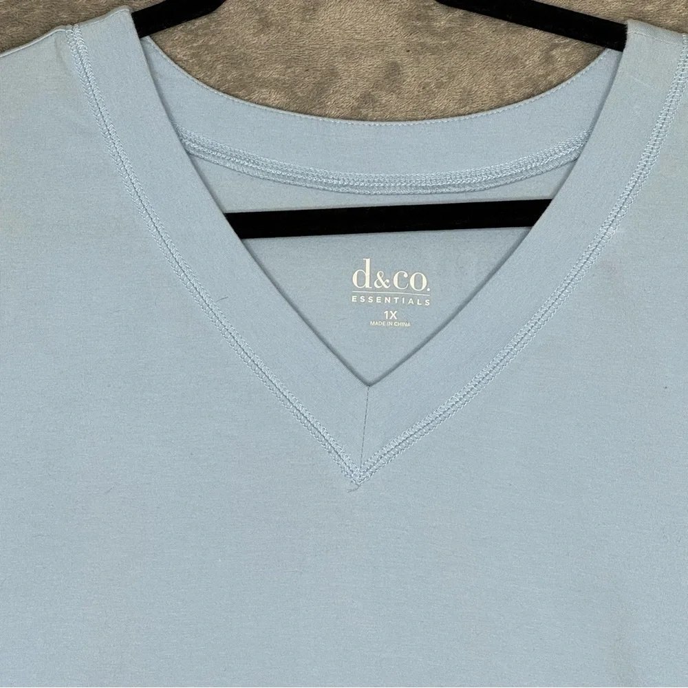 D&Co Essentials 1X Shirt Top Blue Solid 3/4 Sleeve V Neck Cotton Stretch Knit - Picture 3 of 6